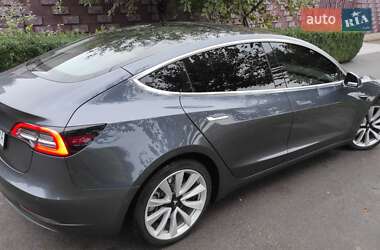 Седан Tesla Model 3 2018 в 