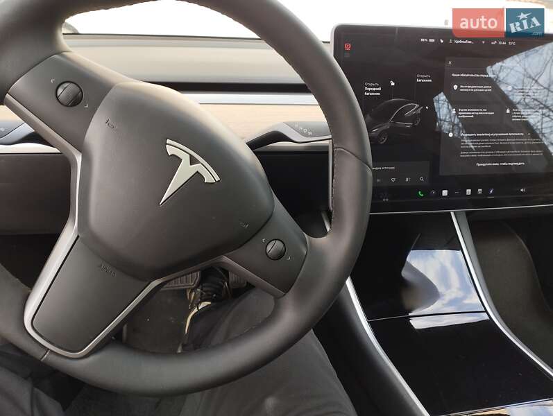 Седан Tesla Model 3 2019 в Тернополе фото 24 Седан Tesla Model 3 2019 в Тернополе