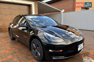 Седан Tesla Model 3 2022 в Сумах