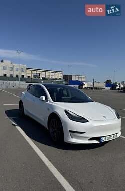 Седан Tesla Model 3 2019 в 