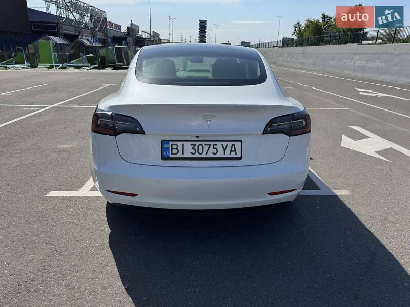 Седан Tesla Model 3 2019 в Полтаве