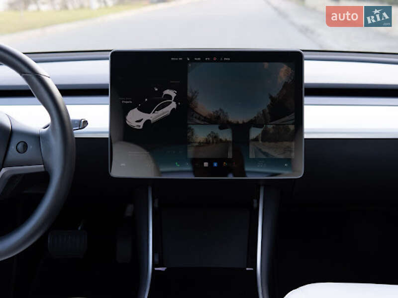 Седан Tesla Model 3 2019 в Львове фото 17 Седан Tesla Model 3 2019 в Львове