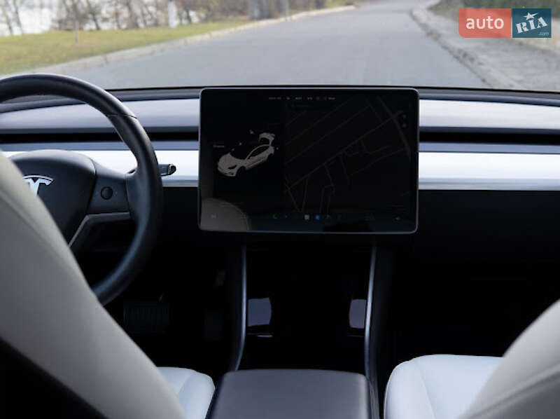 Седан Tesla Model 3 2019 в Львове фото 6 Седан Tesla Model 3 2019 в Львове
