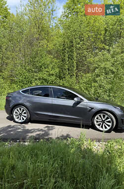 Седан Tesla Model 3 2018 в 