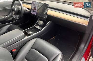 Седан Tesla Model 3 2018 в 