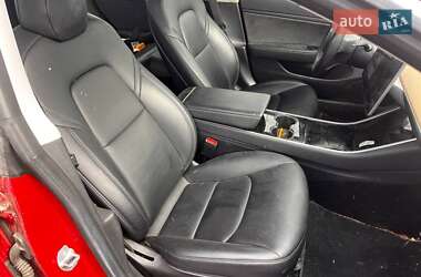 Седан Tesla Model 3 2018 в 