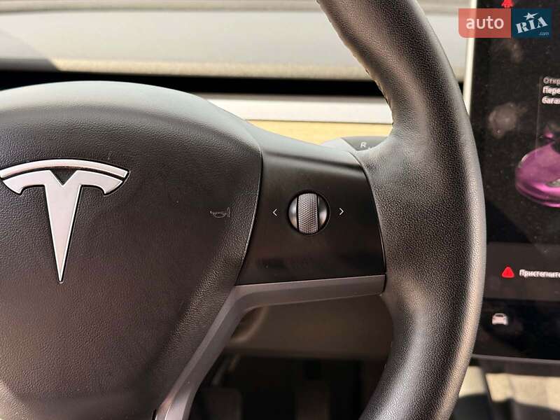 Седан Tesla Model 3 2021 в Львове