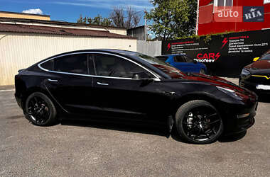 Седан Tesla Model 3 2018 в 