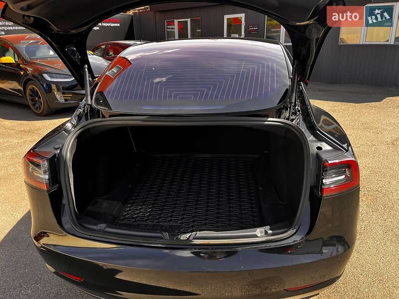 Седан Tesla Model 3 2018 в Киеве фото 20 Седан Tesla Model 3 2018 в Киеве