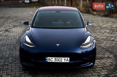 Седан Tesla Model 3 2018 в Луцьку