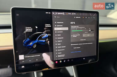 Седан Tesla Model 3 2019 в 