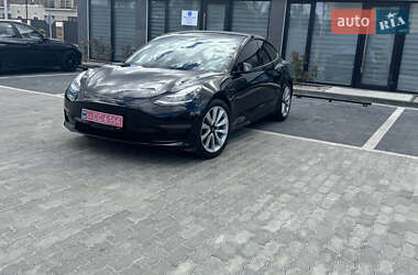 Седан Tesla Model 3 2020 в 