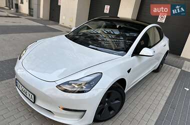 Седан Tesla Model 3 2023 в 