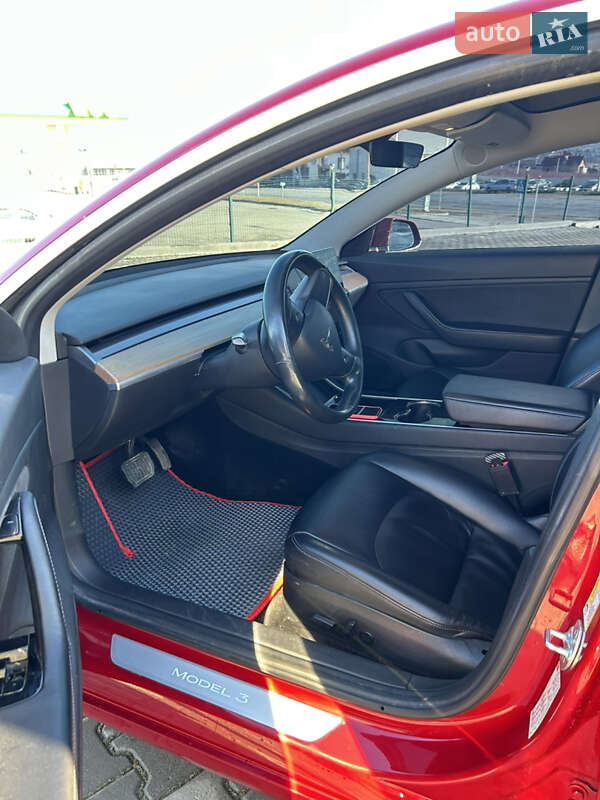 Седан Tesla Model 3 2017 в Каменец-Подольском