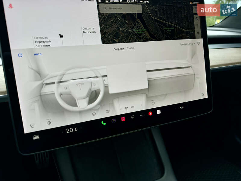 Седан Tesla Model 3 2021 в Виннице