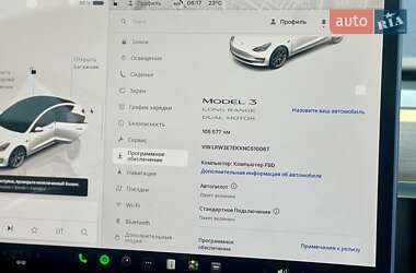 Седан Tesla Model 3 2022 в 