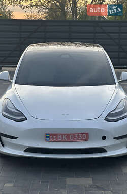 Седан Tesla Model 3 2020 в 