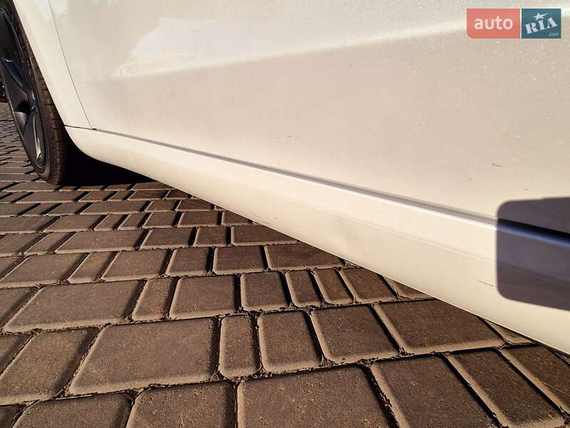 Седан Tesla Model 3 2021 в Одессе