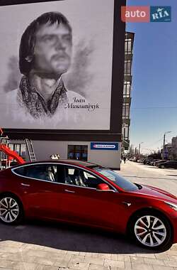 Седан Tesla Model 3 2018 в 