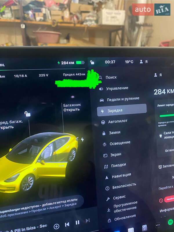 Седан Tesla Model 3 2018 в Дніпрі