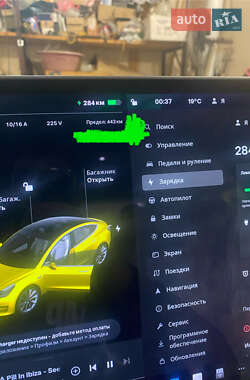 Седан Tesla Model 3 2018 в 