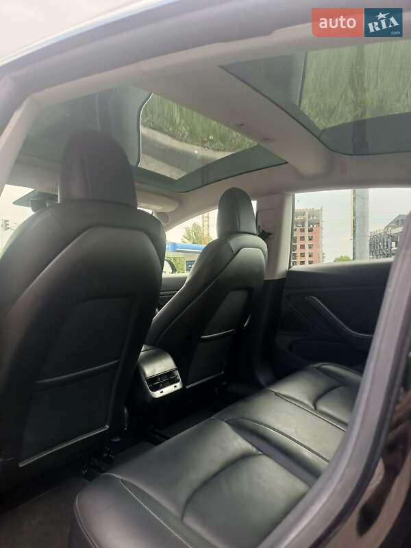 Седан Tesla Model 3 2019 в Львове фото 12 Седан Tesla Model 3 2019 в Львове