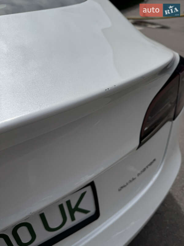 Седан Tesla Model 3 2021 в Киеве