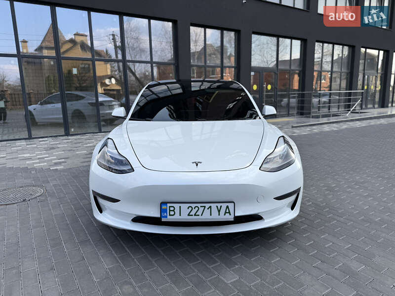 Седан Tesla Model 3 2021 в Полтаве
