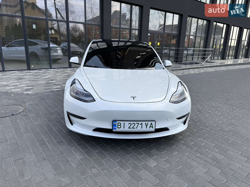 Седан Tesla Model 3 2021 в Полтаве