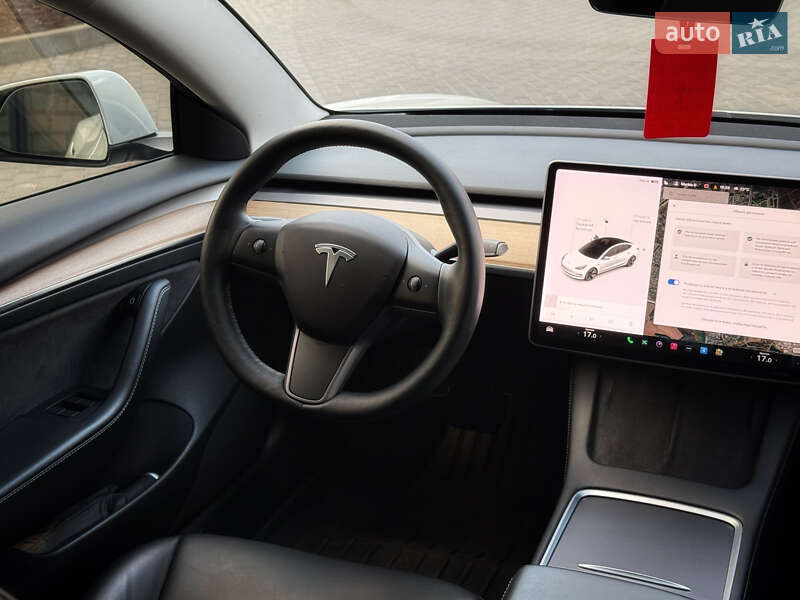 Седан Tesla Model 3 2021 в Полтаве