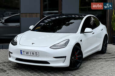 Седан Tesla Model 3 2019 в Одесі