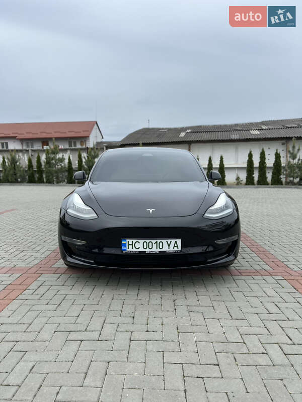 Седан Tesla Model 3 2019 в 