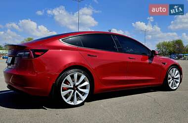 Седан Tesla Model 3 2018 в 