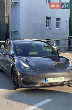 Седан Tesla Model 3 2022 в Києві