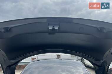 Седан Tesla Model 3 2022 в Мукачево