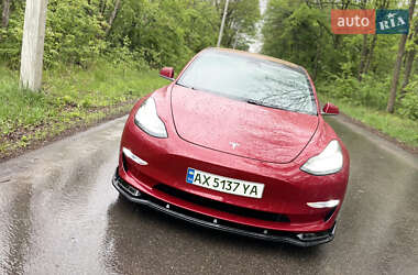 Седан Tesla Model 3 2018 в Харкові