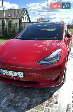 Седан Tesla Model 3 2019 в Львові
