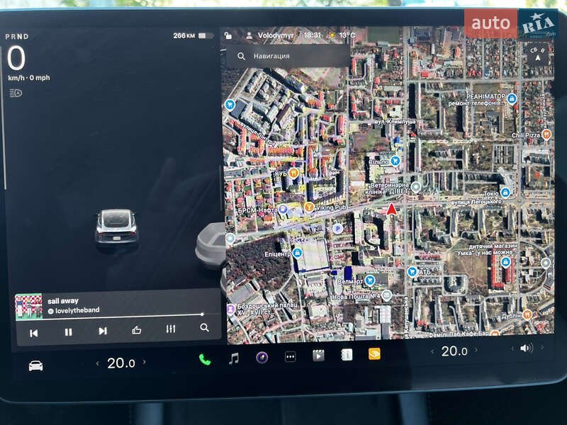 Седан Tesla Model 3 2022 в Ужгороде