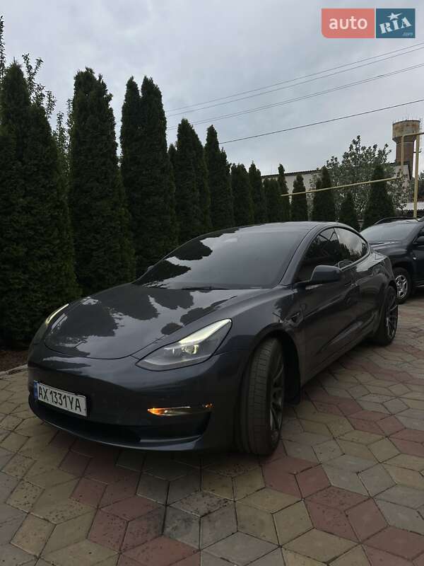 Седан Tesla Model 3 2023 в Харькове