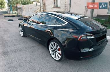 Седан Tesla Model 3 2018 в 