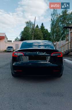 Седан Tesla Model 3 2018 в 