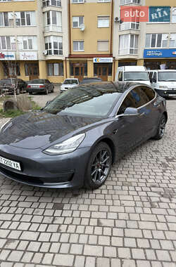 Седан Tesla Model 3 2019 в 