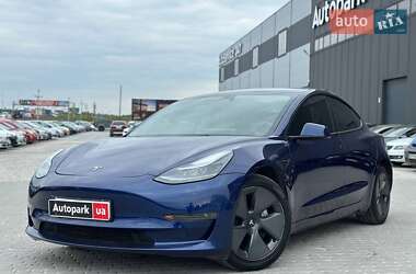 Седан Tesla Model 3 2023 в Львові
