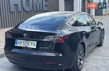 Седан Tesla Model 3 2019 в Виннице