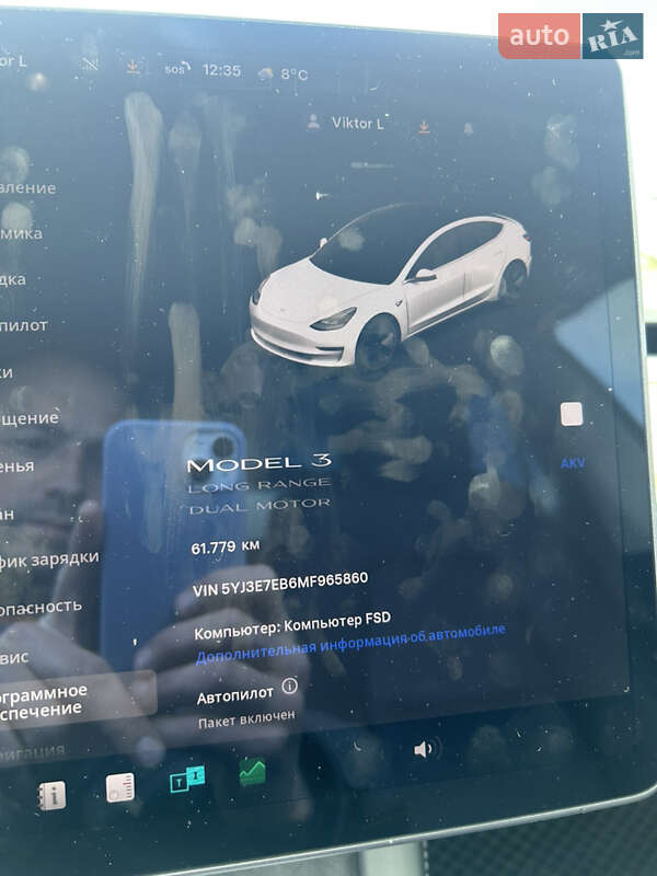 Седан Tesla Model 3 2021 в Львове