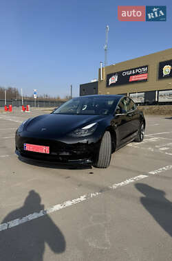 Седан Tesla Model 3 2020 в 