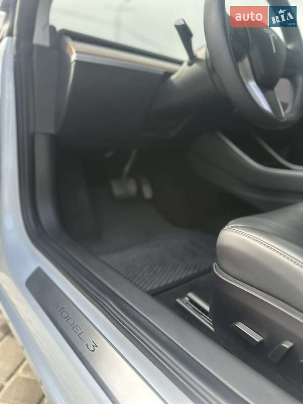 Седан Tesla Model 3 2020 в Кропивницькому фото 11 Седан Tesla Model 3 2020 в Кропивницькому