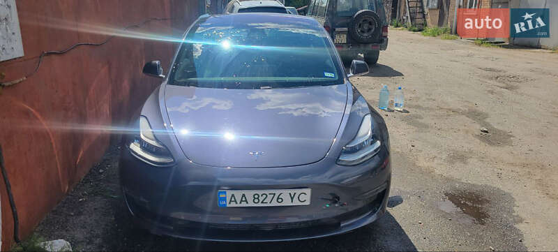 Tesla Model 3 2018