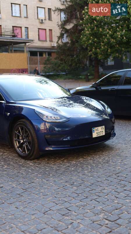 Седан Tesla Model 3 2019 в Дніпрі