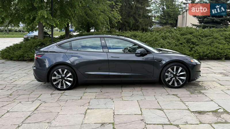 Седан Tesla Model 3 2024 в Белой Церкви